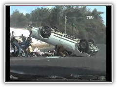 รถกระบะบรรทุกคนเกินพลิกค่ำ ที่เคนยา