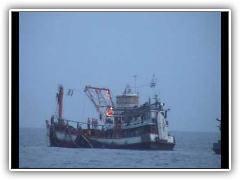 นาทีชีวิตเรือประมงล่ม